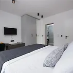 Brand New 'maslina' With Pool Villa *