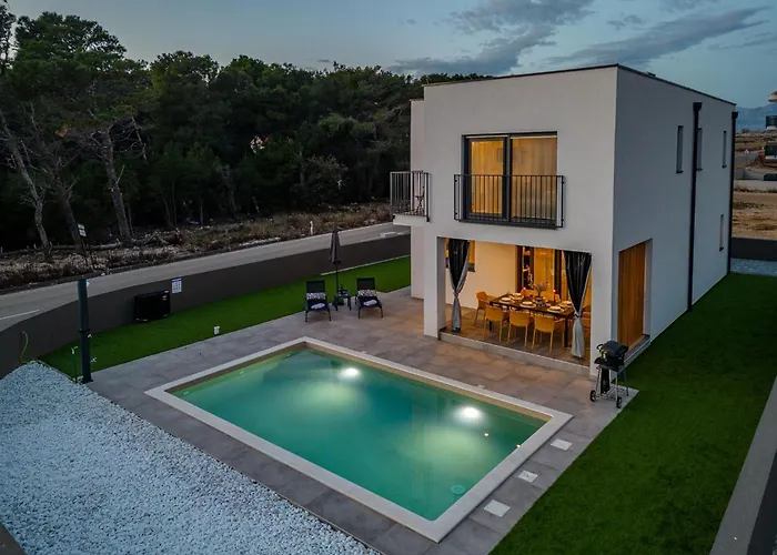 Brand New 'maslina' With Pool بوفليانا