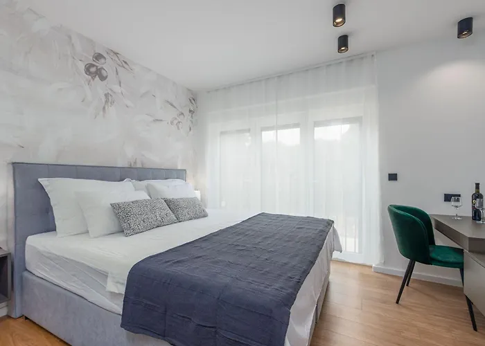 Brand New 'maslina' With Pool Villa