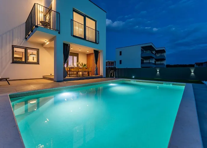 Brand New 'maslina' With Pool