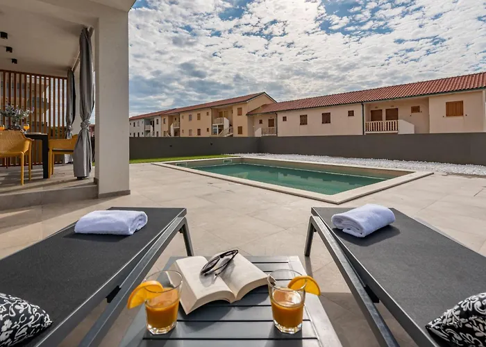 Вилла Brand New 'maslina' With Pool